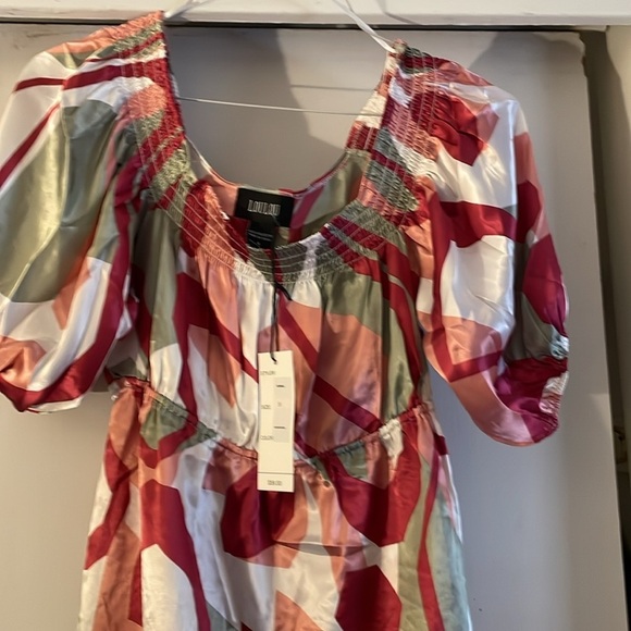 NWT-Lou Lou off the shoulder, smock Top
soft 70s Groovy print - Picture 10 of 12
